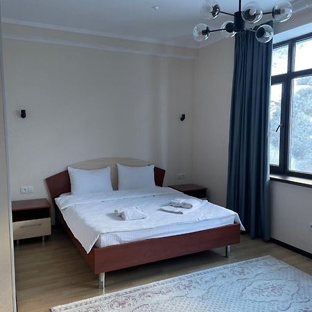 Issyk Ata Retreat Hotell Gorno-Serafimovka Eksteriør bilde